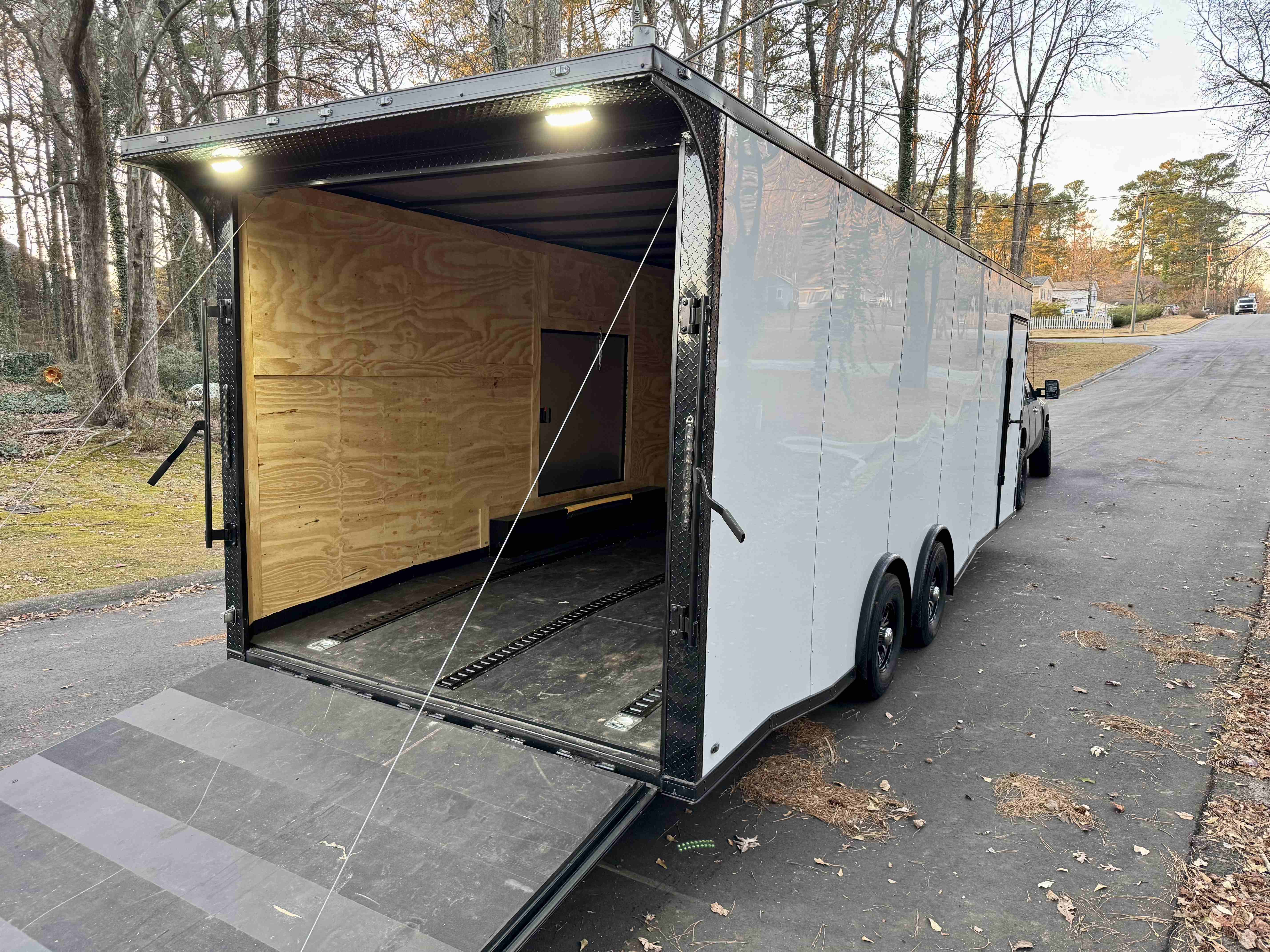 Direct Cargo Enclosed 8.5x24 thumbnail 4