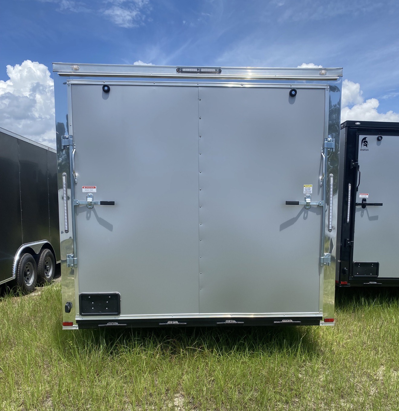 24ft Enclosed Trailer thumbnail 2