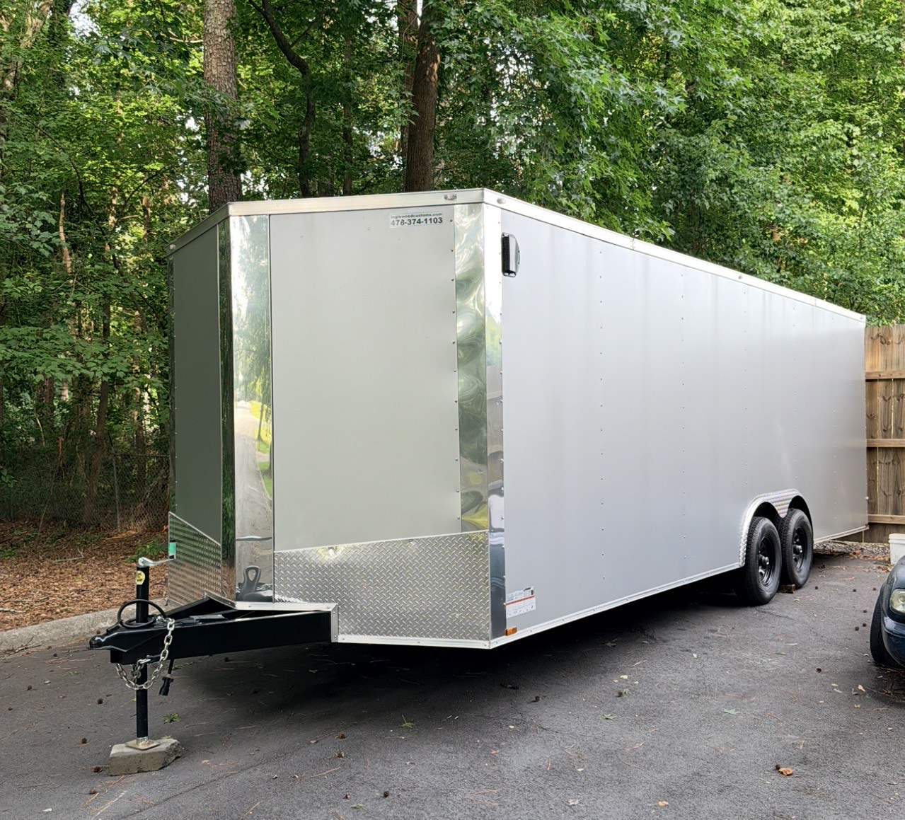 24ft Enclosed Trailer - Image 1